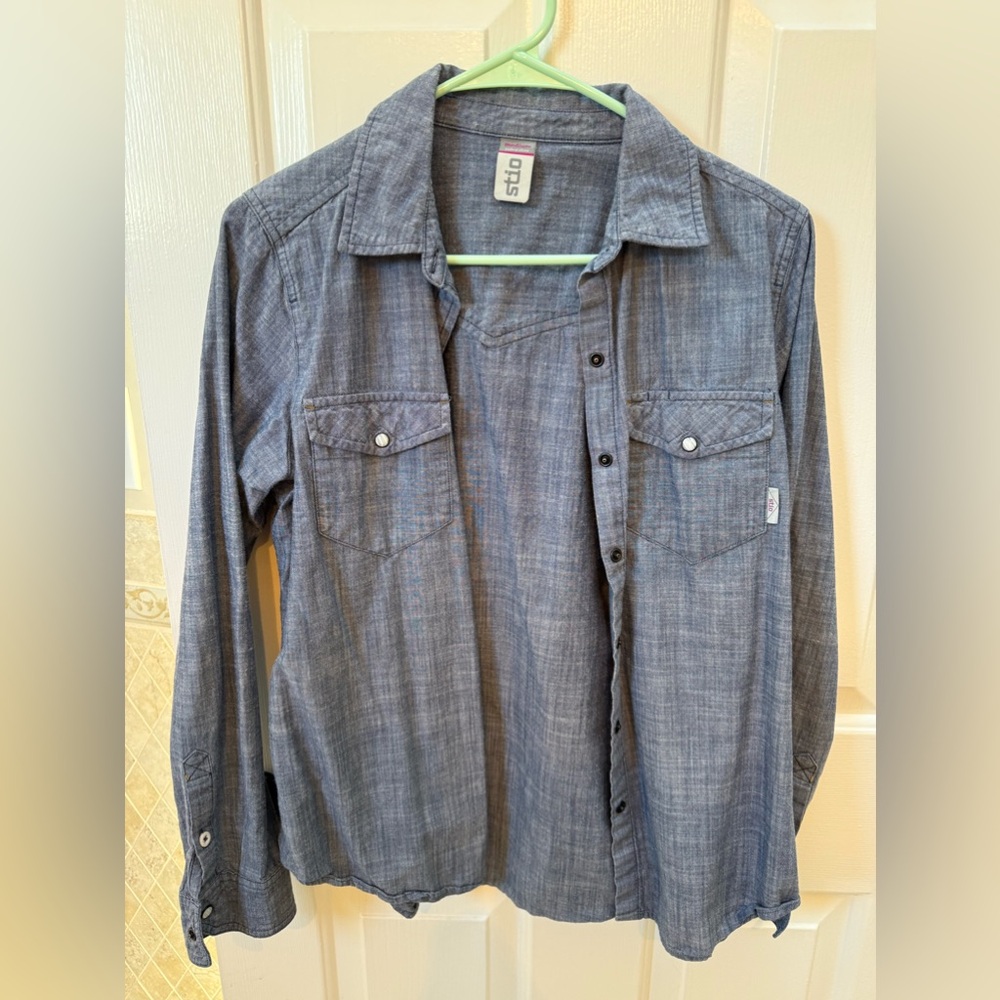 Stio chambray western button down shirt. EUC